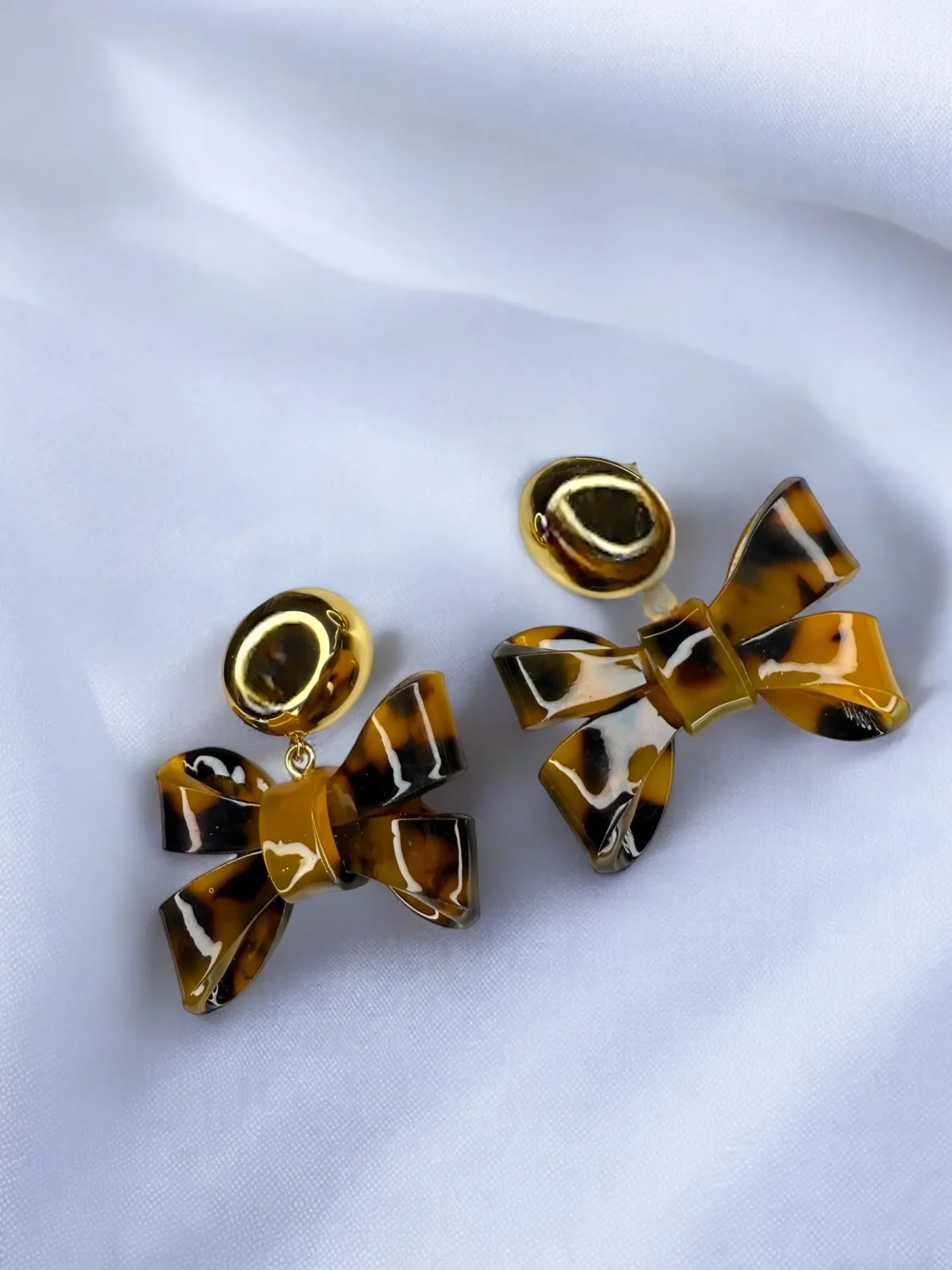 Boucles d'oreilles Nœud Léopard – Image 3