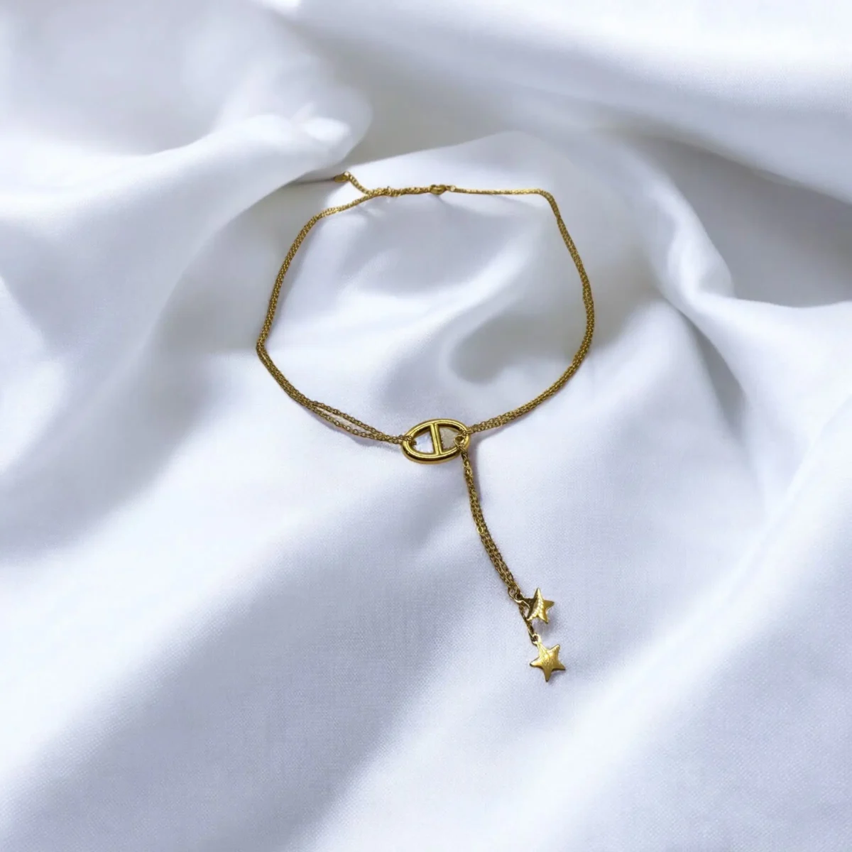 Collier cravate étoile