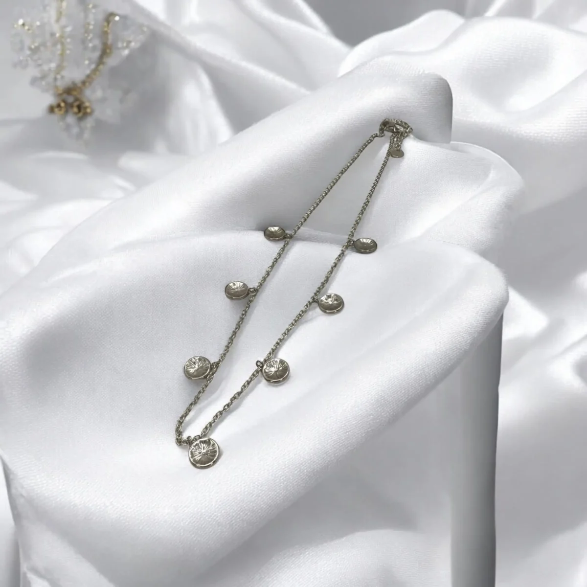 Collier floral incurve argente