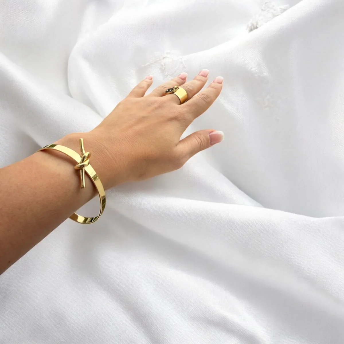 Bracelet Nœud Enlacé