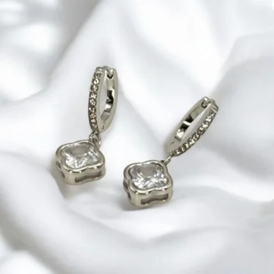 boucles d'oreilles trèfle argentées