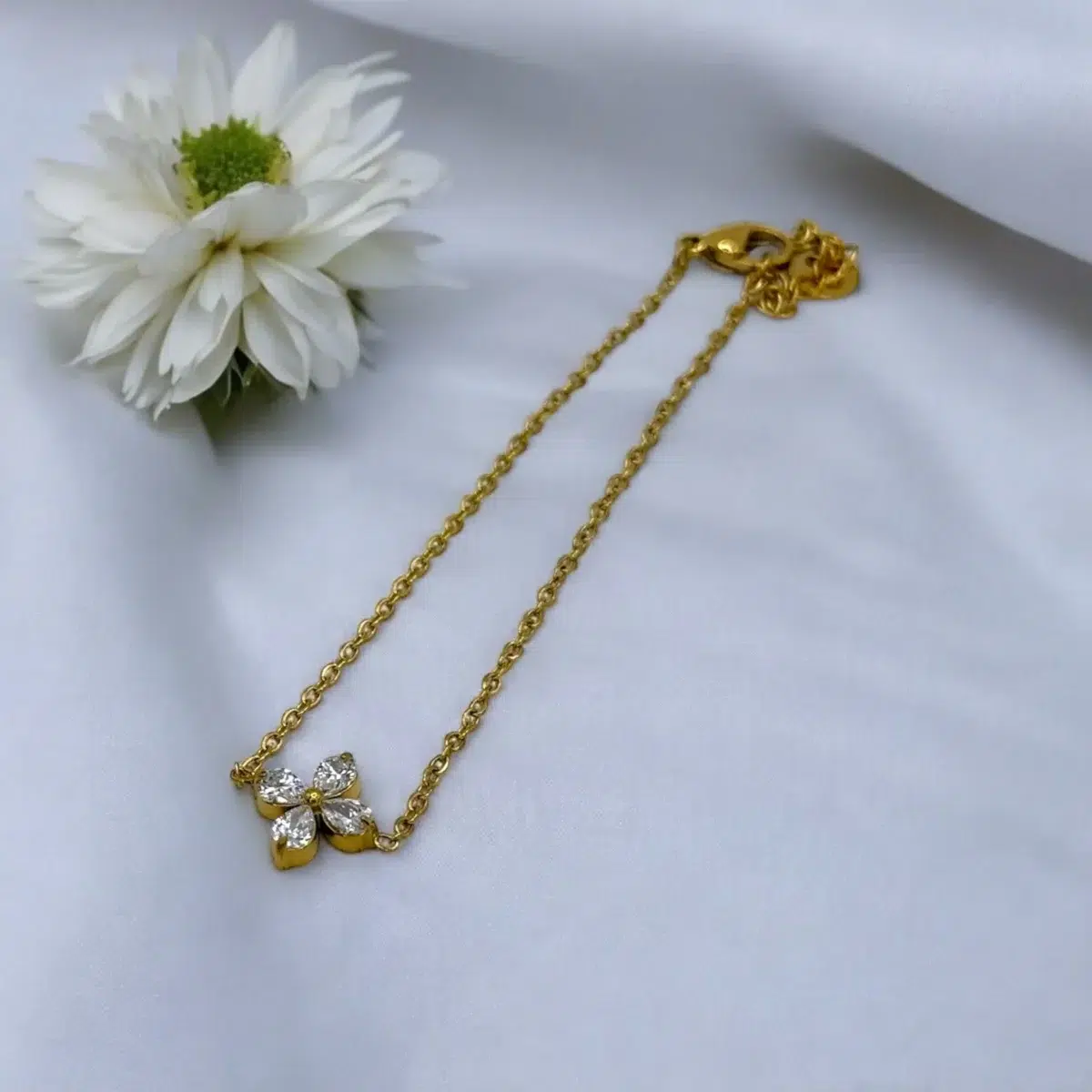 Bracelet Fleur Scintillante
