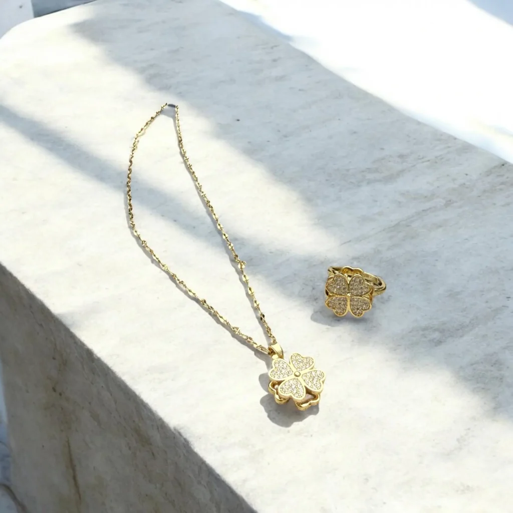 Bague anti stress et collier trèfle assortis, acier inoxydable doré