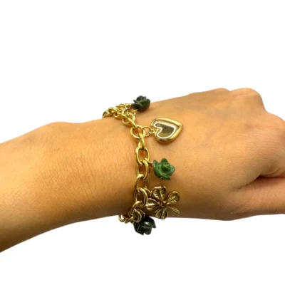 Bracelet breloques cœur doré fleurs vertes