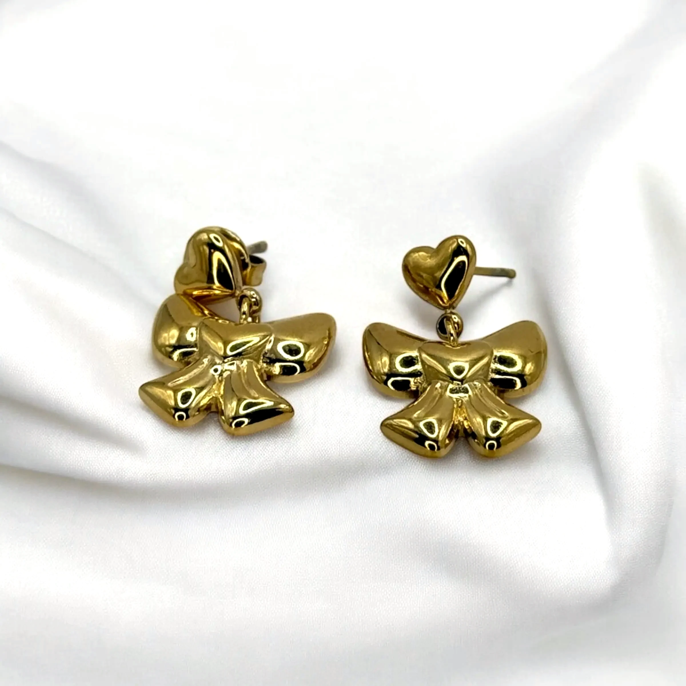 Boucles d'Oreilles Nœud Doré Cœur 3 Boucles d'Oreilles Nœud Doré Cœur – Image 3