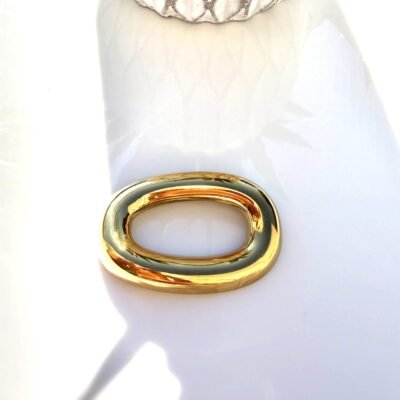 Broche Ovale Dorée