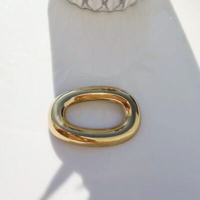 Broche Ovale Dorée